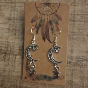 NWT HANDMADE HALF MOON & STARS EARRINGS